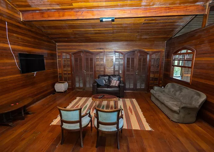 Casa Acolhedora Com Lazer E Espaco Gourmet