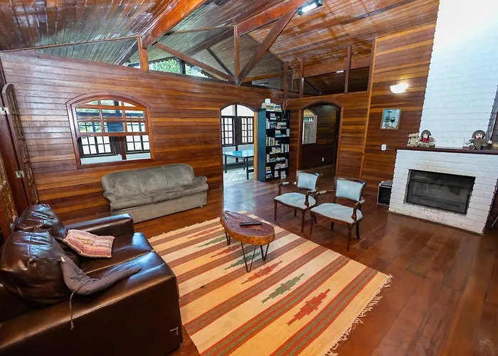Casa Acolhedora Com Lazer E Espaco Gourmet