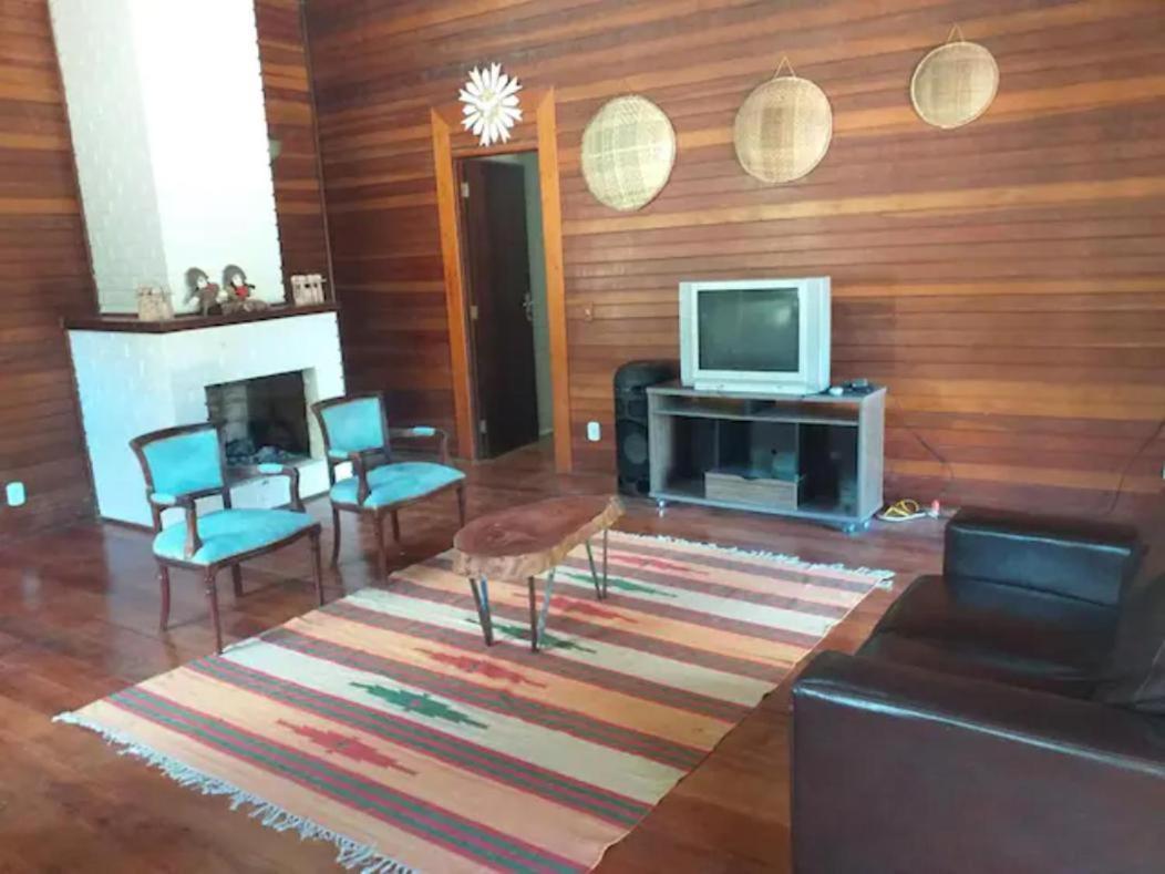 Casa Acolhedora Com Lazer E Espaco Gourmet