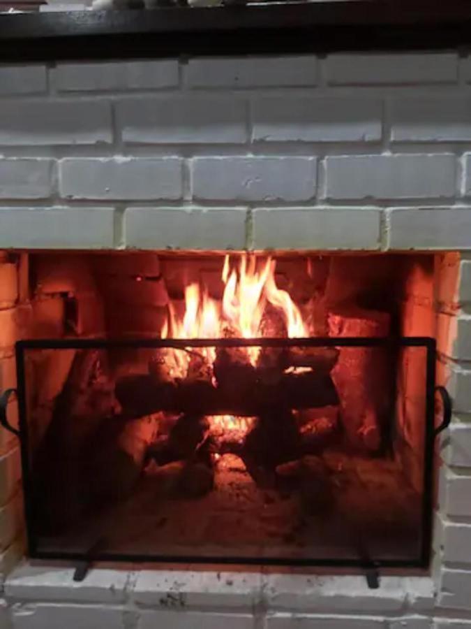 Casa Acolhedora Com Lazer E Espaco Gourmet *